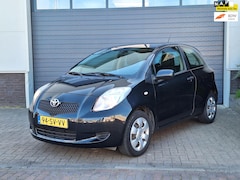 Toyota Yaris - | 1.3 VVTi Terra | Lage kilometerstand |