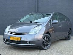 Toyota Prius - 1.5 VVT-i Business Edition NAVI | CRUISE | KEYLESS | AIRCO | AUTOMAAT | NWE APK