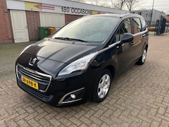 Peugeot 5008 - 1.2 PURETECH STYLE 7Persoons Unieke auto