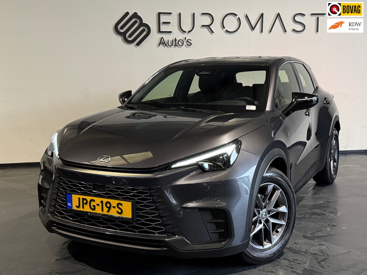 Lexus LBX - Business Line 2WD Carplay Pdc Navi Camera Nieuwe Apk - AutoWereld.nl