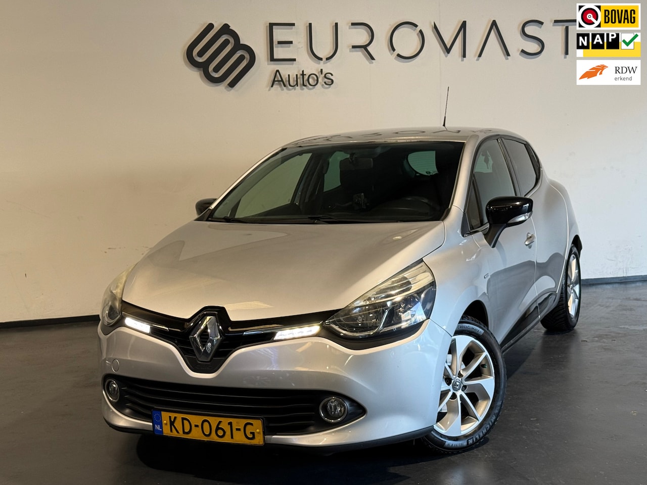 Renault Clio - 0.9 TCe Eco2 Limited Navi Airco Cruise Pdc Camera Nieuwe Apk - AutoWereld.nl