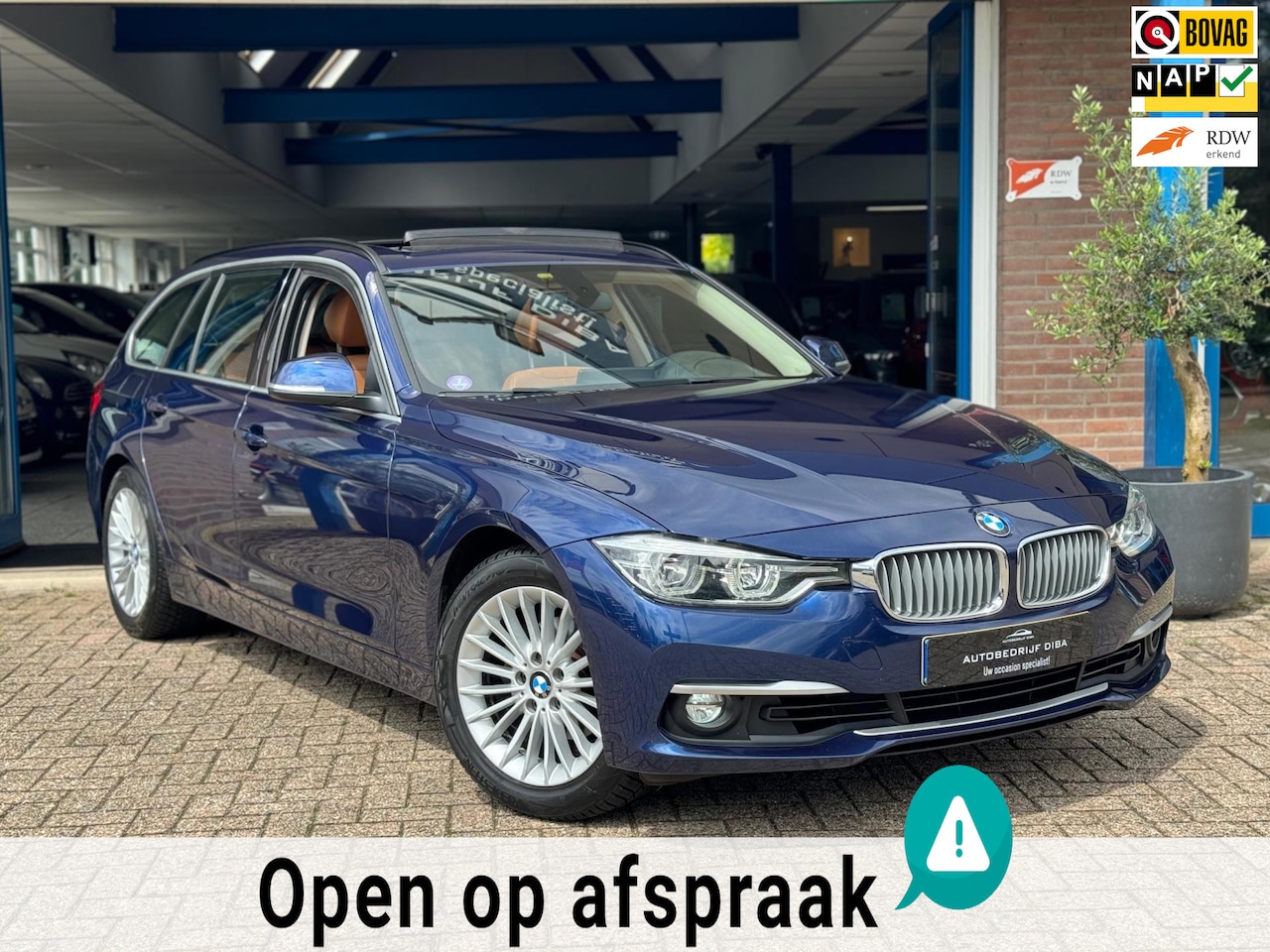BMW 3-serie Touring - 320i Luxury 2019 AUT NAVI LEDER 1e Eig! - AutoWereld.nl