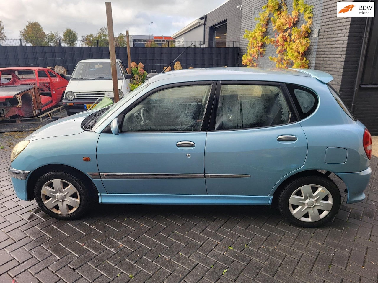 Daihatsu Sirion - 1.3-16V VTR 1.3-16V VTR 5 drs - AutoWereld.nl