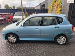 Daihatsu Sirion - 1.3-16V VTR 5 drs