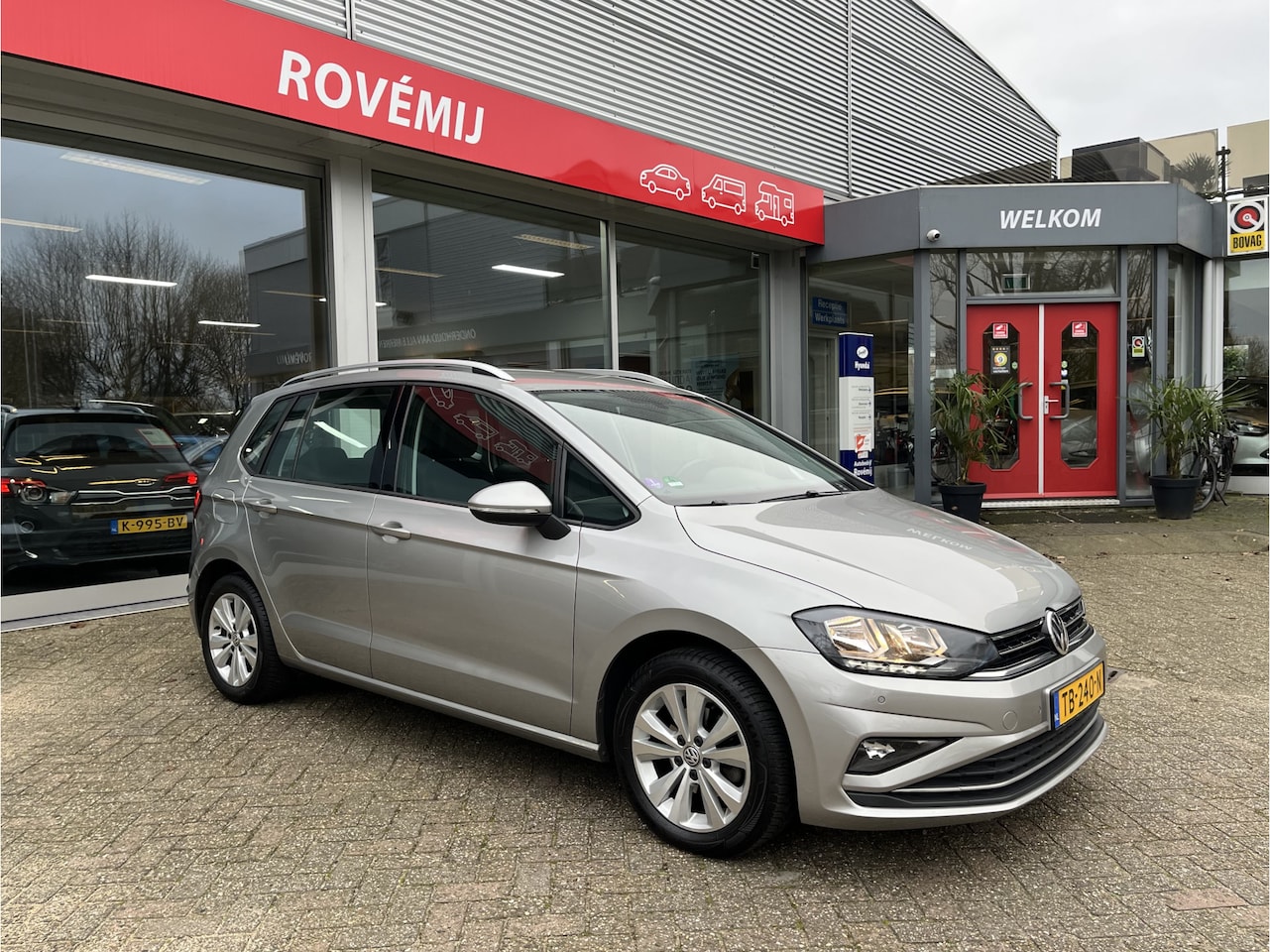 Volkswagen Golf Sportsvan - 1.0 TSI Comfortline Automaat, Carplay, Trekhaak, Cruise. - AutoWereld.nl