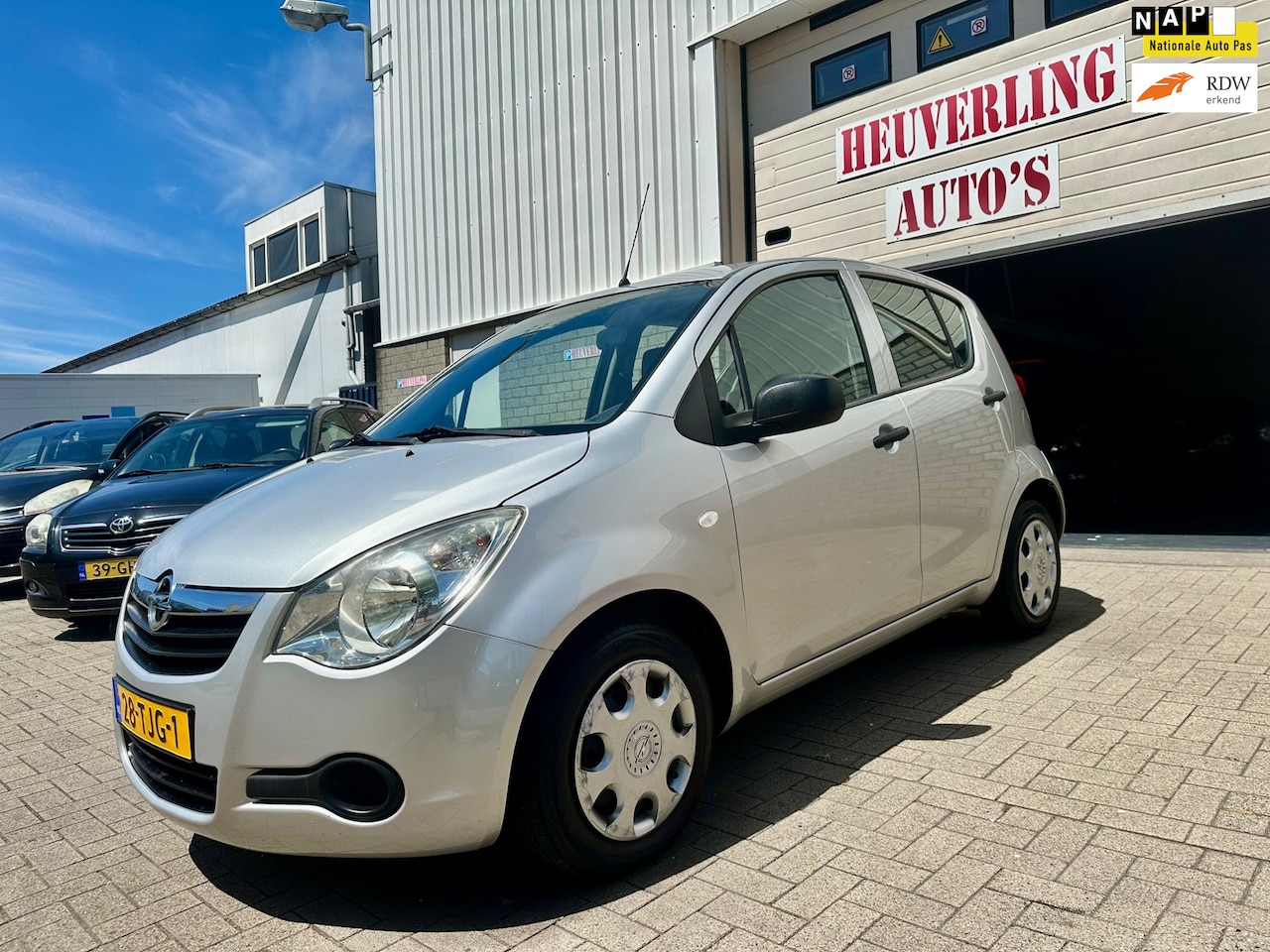 Opel Agila - 1.0 Selection | APK | Stuurbekrachtiging - AutoWereld.nl