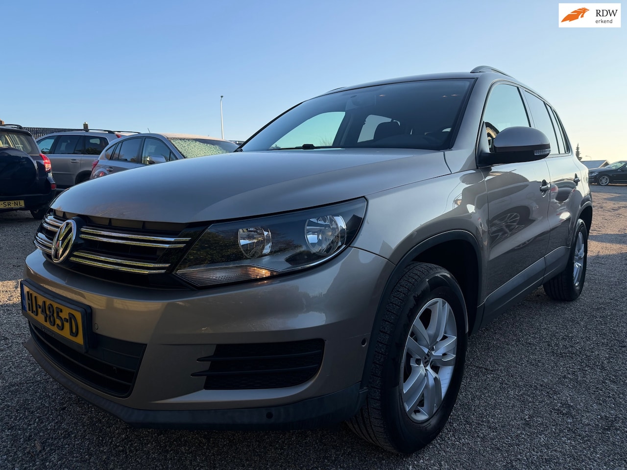 Volkswagen Tiguan - 1.4 TSI Comfort&Design Edition Parkeer Assist Goeie Motor Nette Auto 1e Eig - AutoWereld.nl