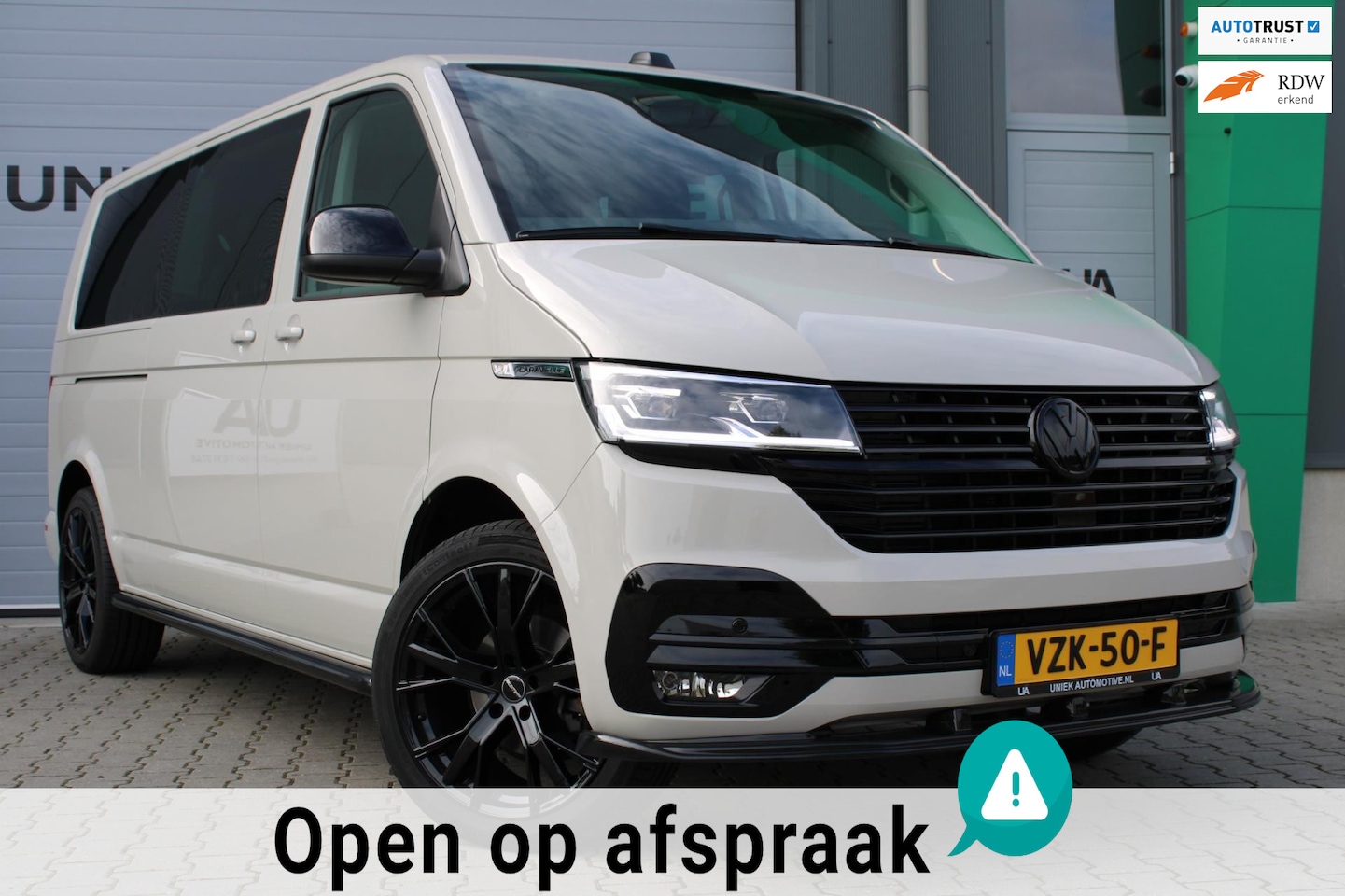 Volkswagen Transporter Caravelle - T6.1 DSG | DUBBELE CABINE/ SCHUIFDEUR | VIRTUAL | 20" | ACC | CAMERA | 1E EIG! - AutoWereld.nl