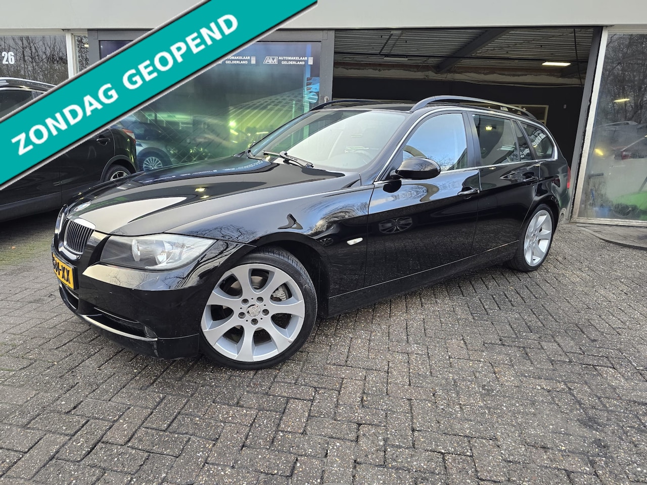 BMW 3-serie Touring - 325i Dynamic Executive | NIEUWE APK | PANO DAK | PDC | AIRCO | LMV | - AutoWereld.nl