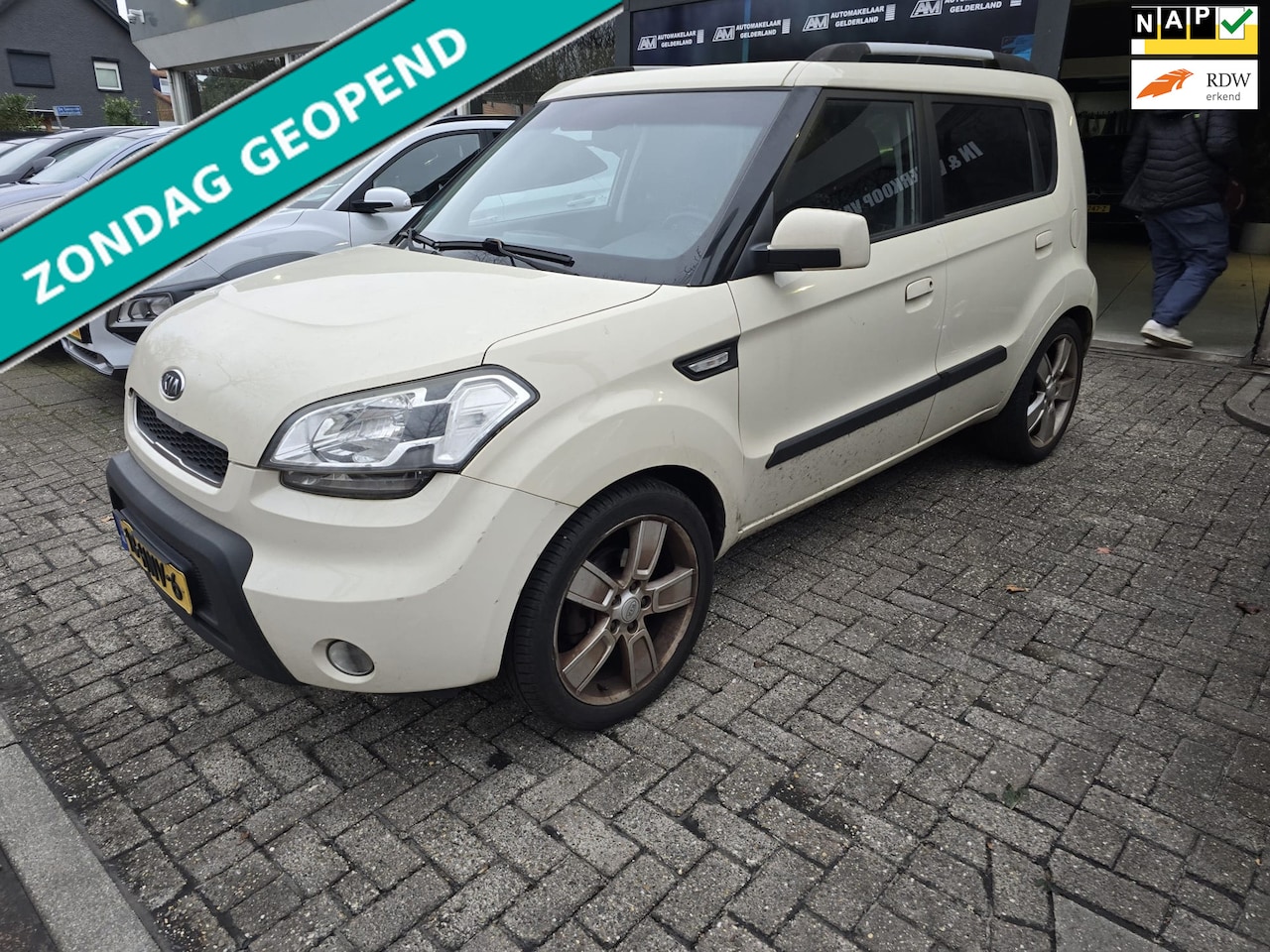 Kia Soul - 1.6 X-ecutive | EXPORT | ZO MEE | SCHUIF DAK | AIRCO | - AutoWereld.nl