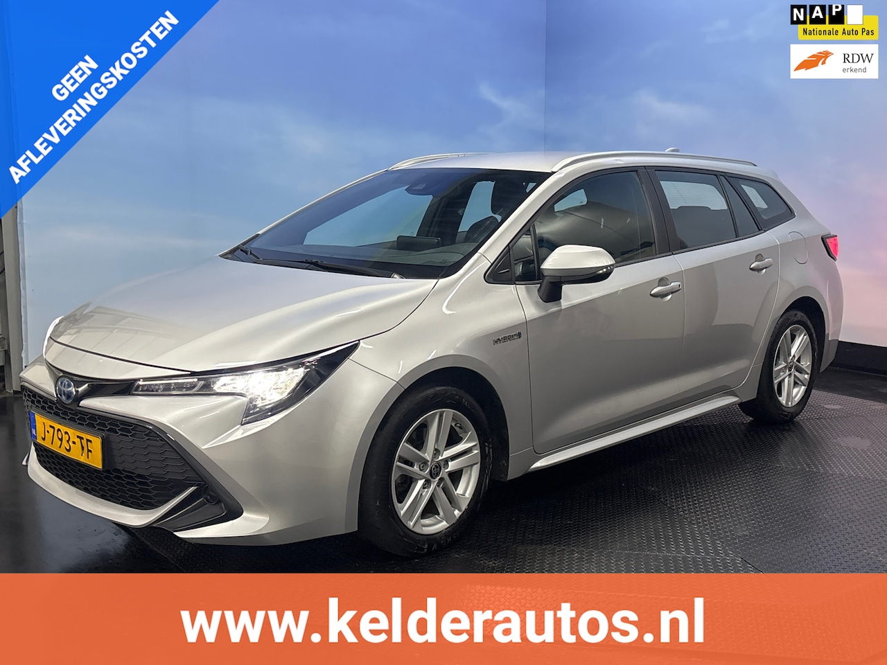 Toyota Corolla Touring Sports - 1.8 Hybrid Business Clima | Cruise | Camera | Trekhaak - AutoWereld.nl