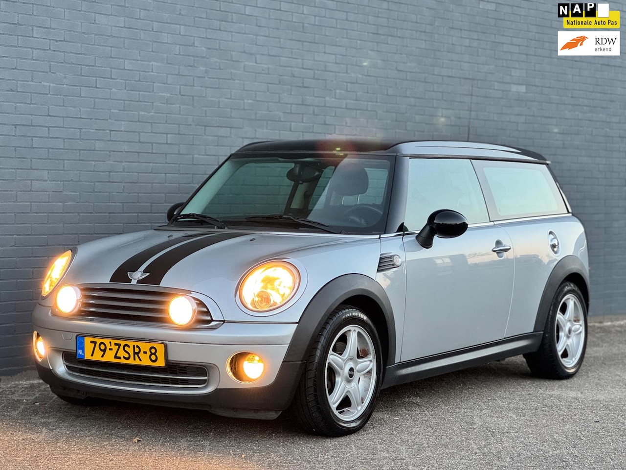 MINI Clubman - Mini 1.6 Cooper/AIRCO//6BAK/ELEKRAMEN/2XSLEUTELS - AutoWereld.nl