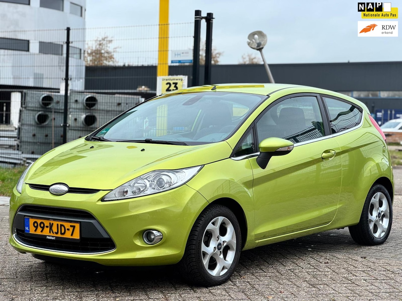 Ford Fiesta - 1.4 Titanium|PSENSOR|BLUETOOHT|AIRCO|CRUISE|INCL JAAR APK - AutoWereld.nl