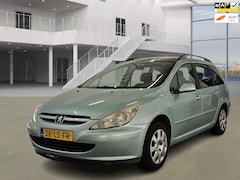 Peugeot 307 SW - 2.0 16V Pack/AUTOMAAT/7PERSOONS/PANO/TREKHAAK