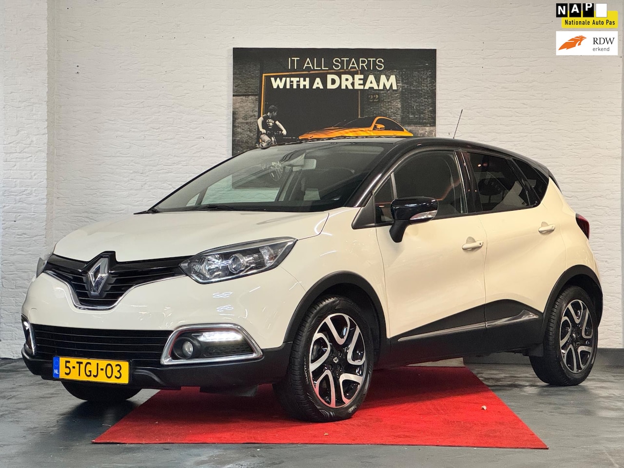 Renault Captur - 1.2 TCe Dynamique|AUT|NAVI|STOELVERW|PSENSOR|TREKHAAK - AutoWereld.nl