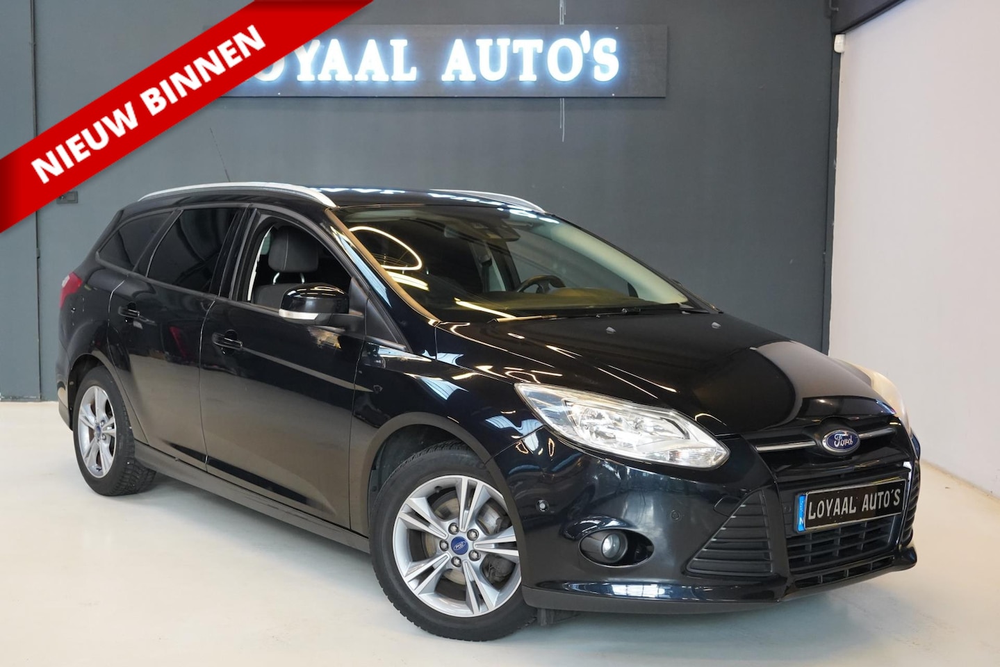 Ford Focus Wagon - 1.0 EcoBoost Titanium | CRUISE | AIRCO | TREKHAAK | PDC | STOELVERW. | APK. - AutoWereld.nl
