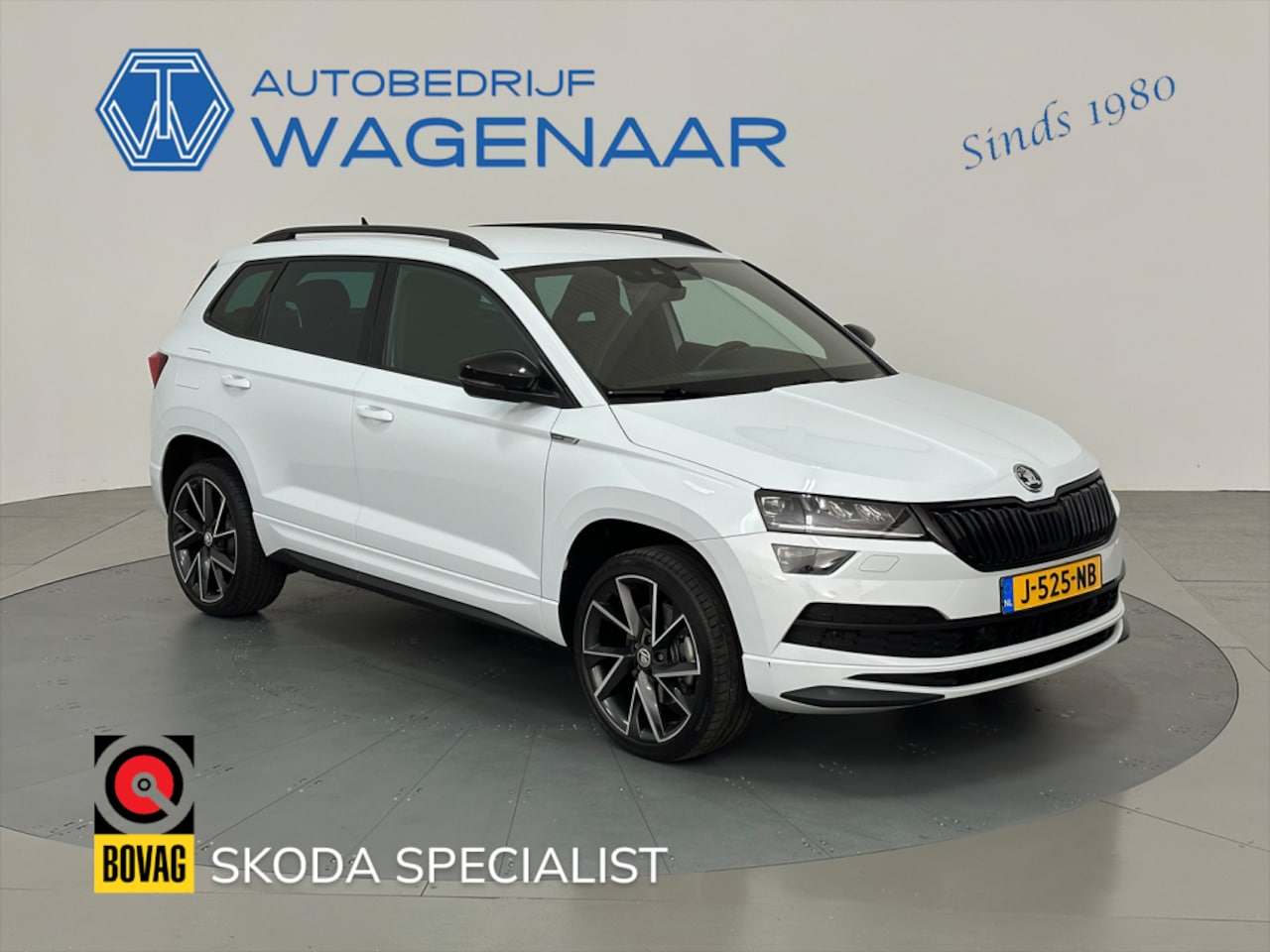 Skoda Karoq - 1.5 TSI SPORTLINE BUSINESS MOON WHITE METALLIC - AutoWereld.nl