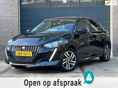 Peugeot 208 - Allure Pack 100pk | Panoramadak | ACC | 3D dashboard | Stoelverwarming