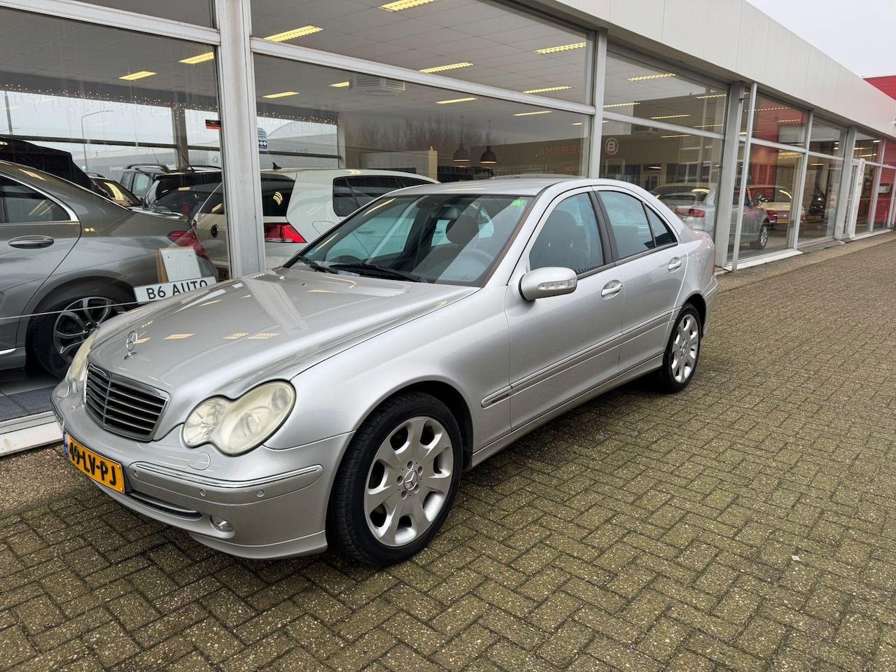 Mercedes-Benz C-klasse - 240 Elegance 4-Matic | Automaat | Trekhaak | Elektrische ramen | Airco | APK tot 28-08-202 - AutoWereld.nl