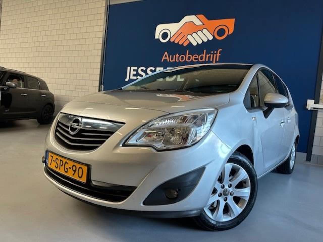 Opel Meriva - 1.4 Cosmo / bj.2012/ kleur: grijs / NAP met 137859 km.en APK tot 11/2026/Climate / Trekhaa - AutoWereld.nl