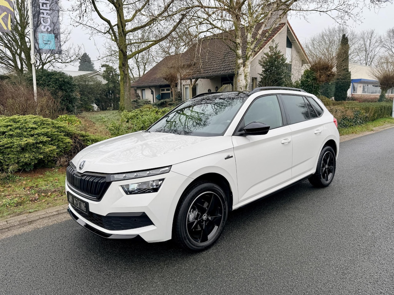 Skoda Kamiq - 1.0 TSI DSG 81kW MONTE CARLO Pano•ACC - AutoWereld.nl