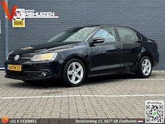Volkswagen Jetta - 1.6 TDI Highline BlueMotion | Climate | Cruise | PDC |