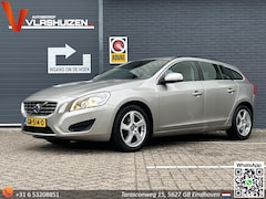 Volvo V60 - 1.6 DRIVe Momentum | Leder | Climate | Cruise | Navi | PDC | APK 06-2026 |