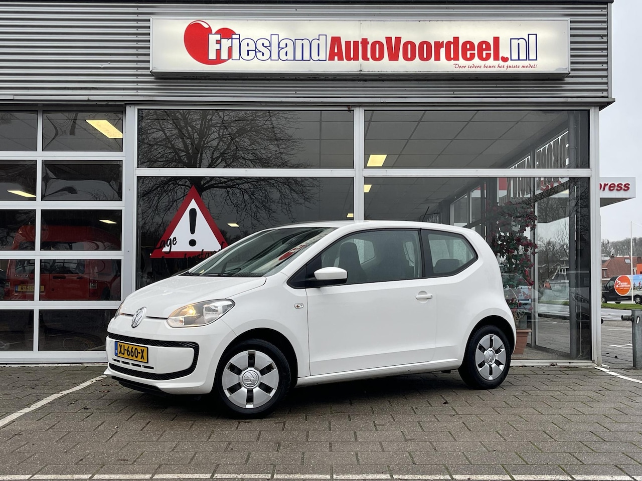 Volkswagen Up! - 1.0 move up! BlueMotion /Airco/Navi/5 drs/ - AutoWereld.nl