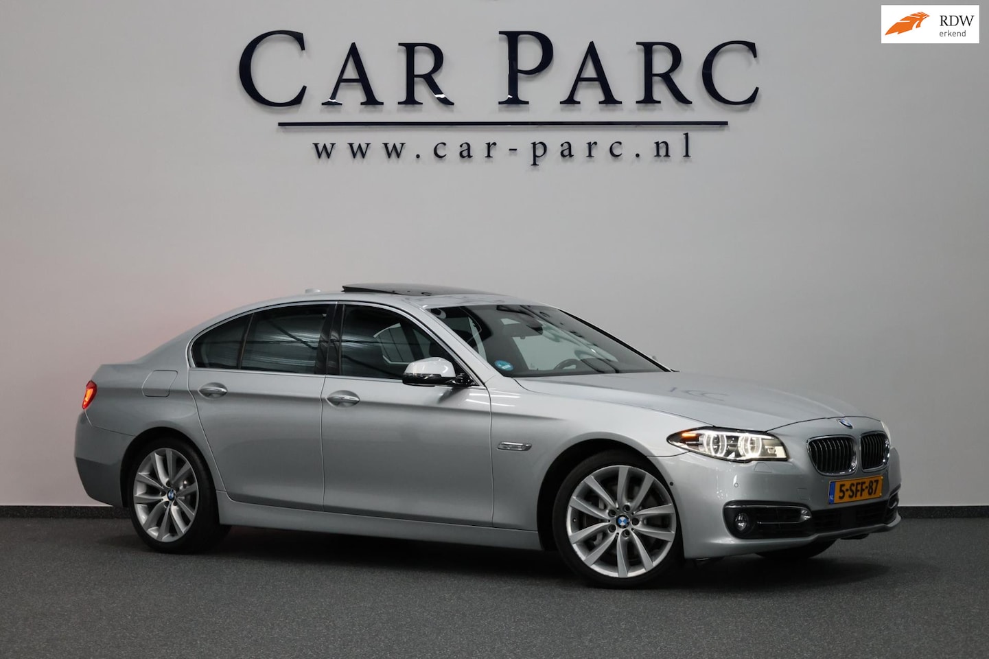 BMW 5-serie - 528i FULL/FACELIFT/LED/VIRTUAL/SOFTCLOSE/SCHUIFDAK/LEER+S.VERWARMING+MEMORY/19' LMV/CAM/LI - AutoWereld.nl