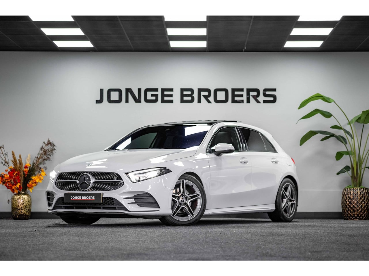 Mercedes-Benz A-klasse - 180 Business Solution AMG |Pano|Sfeer|Camera - AutoWereld.nl