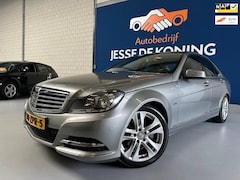 Mercedes-Benz C-klasse - 180 Business Class 125 Avantgarde/bj.2011/climate/navigatie/half leder/sportvelgen/APK 04/