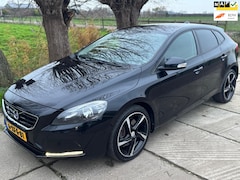 Volvo V40 - 2.0 D4 2014 190PK EURO 5 LED/CRUISE/PDC/CLIMA/NAVI/18"