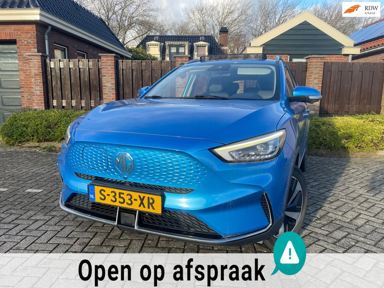 MG ZS - EV Standard Range Luxury 50 kWh NAVI PANO DAK PDC - AutoWereld.nl