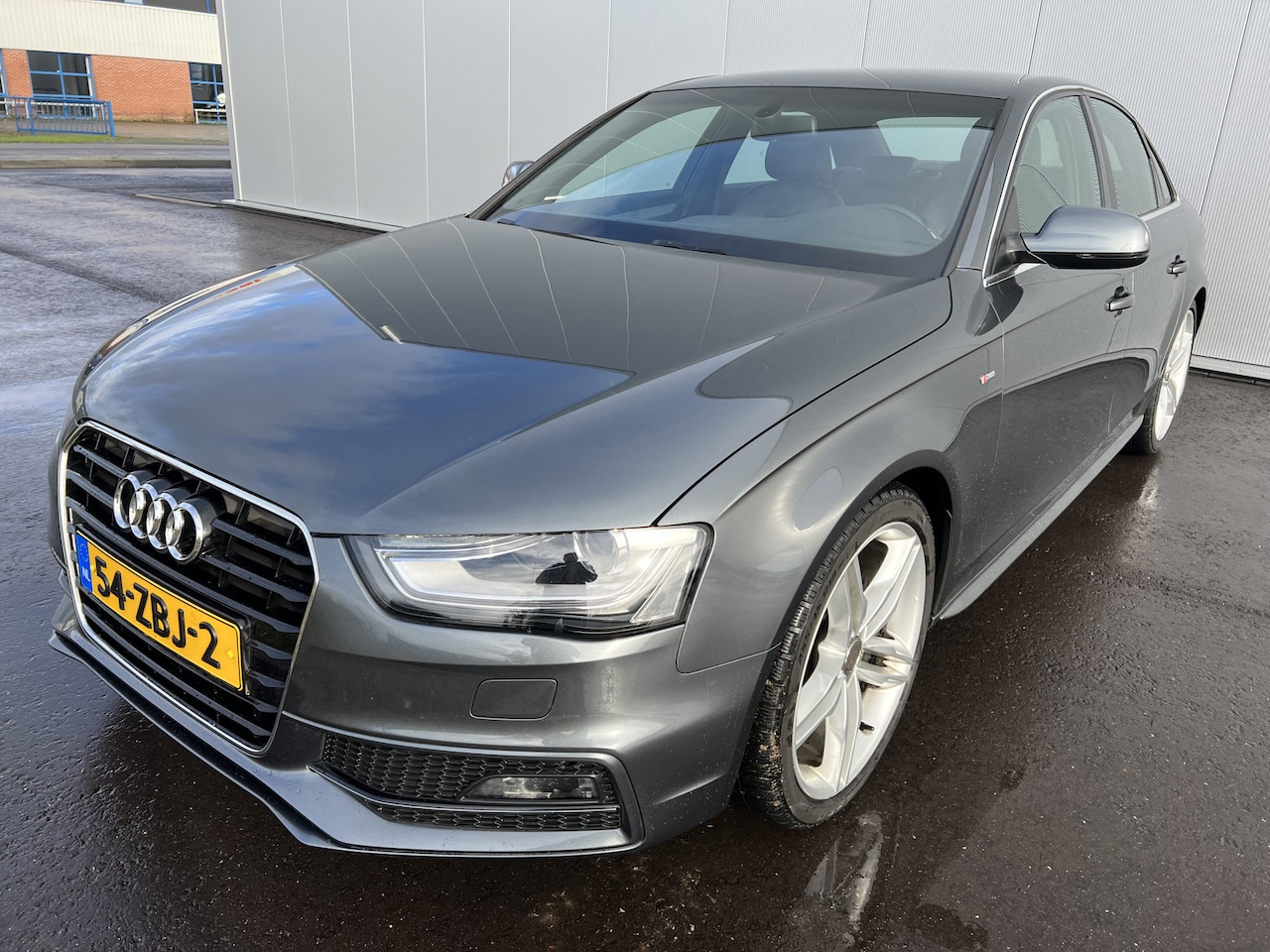 Audi A4 Limousine - 1.8 TFSI S Edition - AutoWereld.nl