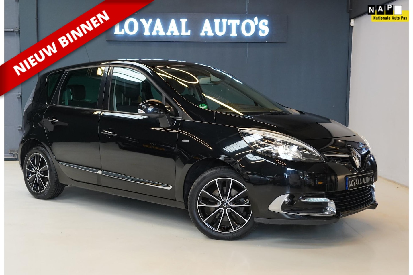 Renault Scénic - 1.2 TCe Bose | NAVI | AIRCO | CRUISE | TREKHAAK | PDC | NAP | APK. - AutoWereld.nl