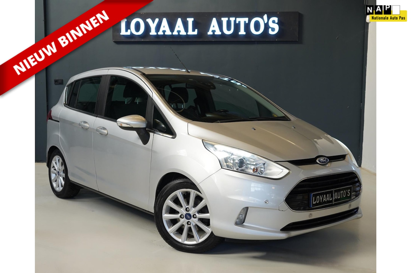 Ford B-Max - 1.0 EcoBoost Titanium | NAVI | AIRCO | CRUISE | TREKHAAK | PDC | APK | NAP. - AutoWereld.nl