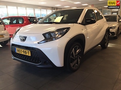 Toyota Aygo X - 1.0 VVT-i MT Play Camera Airco 8288 KM Carplay 18 inch