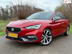 SEAT Leon Sportstourer - 1.5 eTSI FR Launch Edition / Automaat / 1ste eigenaar / Stoel- + Stuurverwarming / Camera