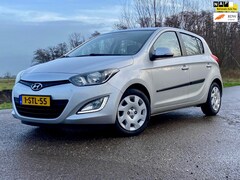 Hyundai i20 - 1.4i i-Motion Automaat Airco NAP Radio/CD Perfect Onderhouden