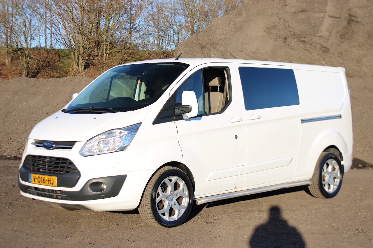 Ford Transit Custom - 310 2.0 TDCI L2H1 Limited DC |Leder|Stoelverwarming| - AutoWereld.nl