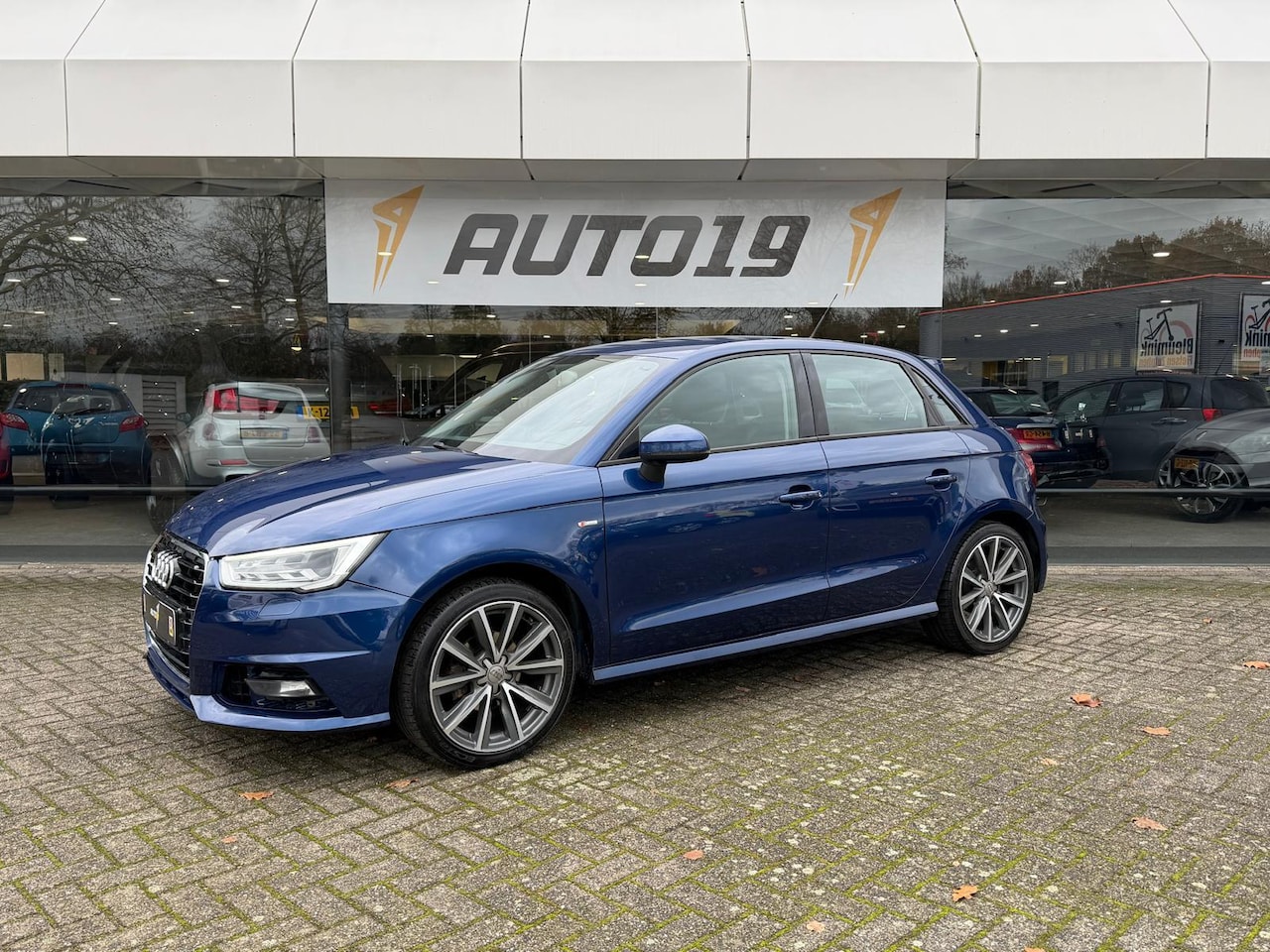 Audi A1 Sportback - 1.0 TFSI Admired S-Line - AutoWereld.nl