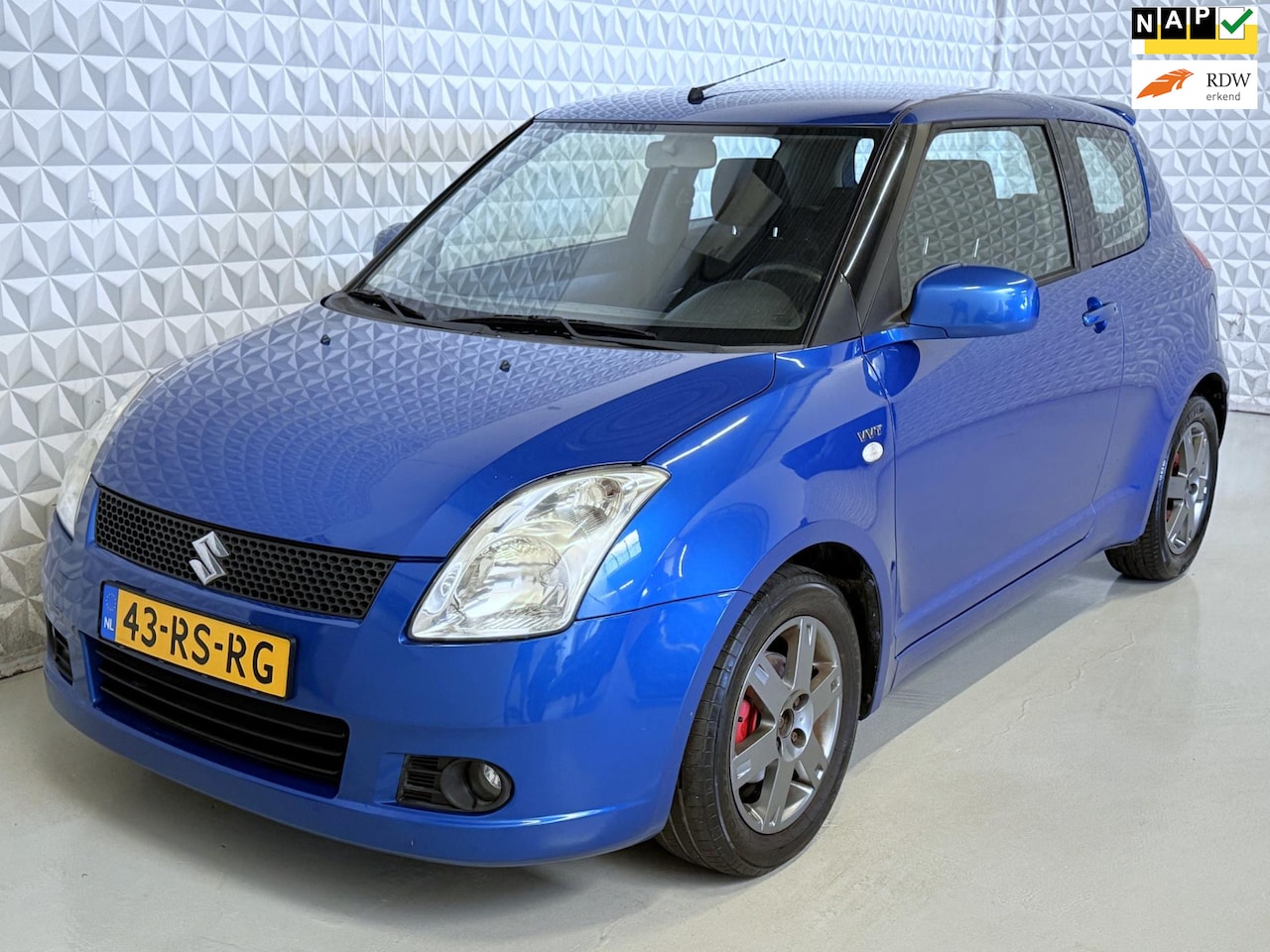 Suzuki Swift - 1.5 Exclusive Airco Keyless Sportvelgen (2005) - AutoWereld.nl