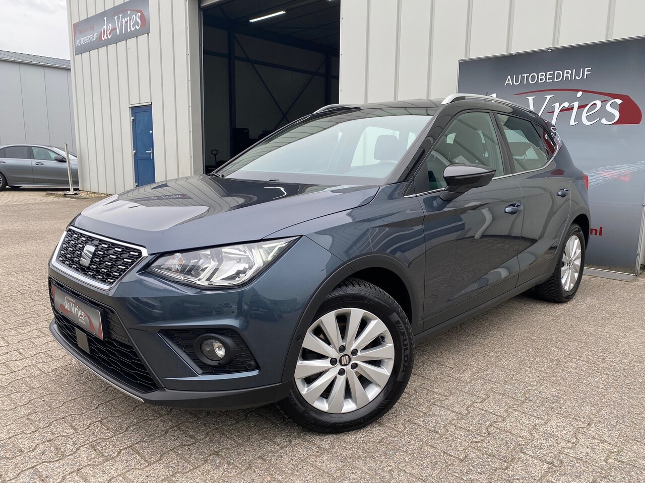 SEAT Arona - 1.0 TSI Style Business Intense / Navi / Clima / Cruise / Camera / Parkeerhulp / Stoelverw. - AutoWereld.nl