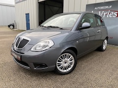 Lancia Y(psilon) - Ypsilon 1.4 Oro Airco / Stuurbekr. / Elektr.Pakket / Zeer nette auto