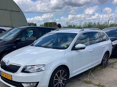 Skoda Octavia Combi - 1.6 TDI Greentech Ambition Business