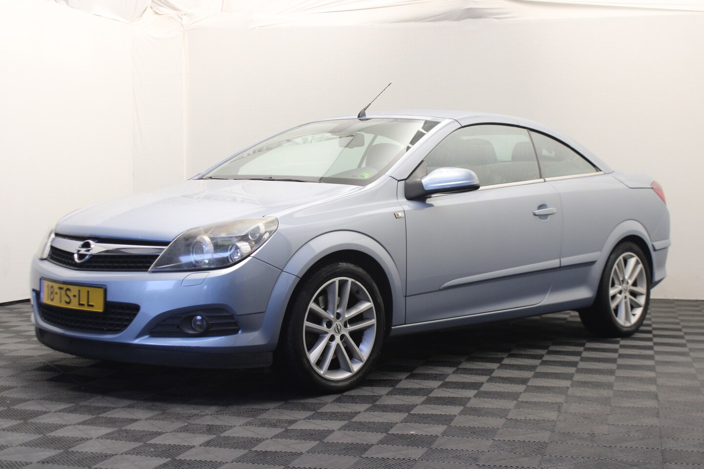 Opel Astra TwinTop - 2.0 T Enjoy 2.0 T Enjoy - AutoWereld.nl