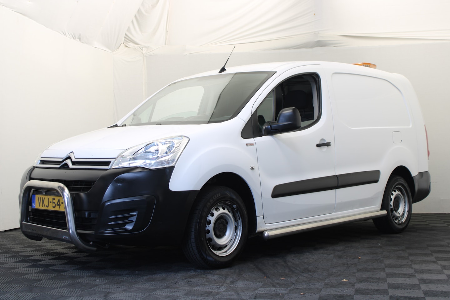 Citroën Berlingo XL - 1.6 BlueHDI 100 Comfort S&S |Navi| - AutoWereld.nl