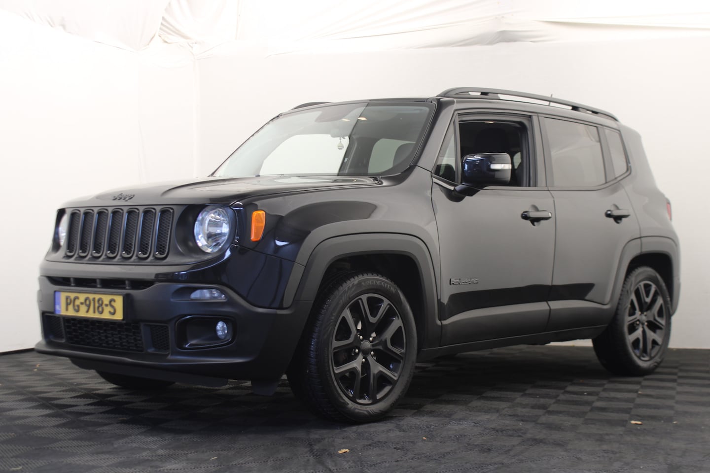 Jeep Renegade - 1.4 MultiAir Night Eagle II 1.4 MultiAir Night Eagle II - AutoWereld.nl