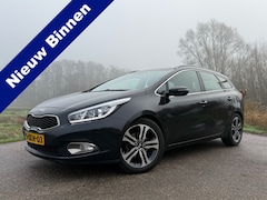 Kia Cee'd Sportswagon - 1.6 CRDi Business Pack | Camera | Navi | Clima | 17" Velgen | Trekhaak | PDC | Cruise | LE