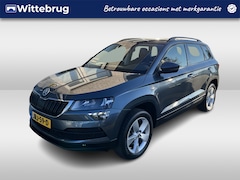 Skoda Karoq - 1.0 TSI Ambition / CRUISE CONTROL/ SMARTLINK/ PARK. SENSOREN/ NAVI/ 17" LMV/ CLIMA/ STOEL